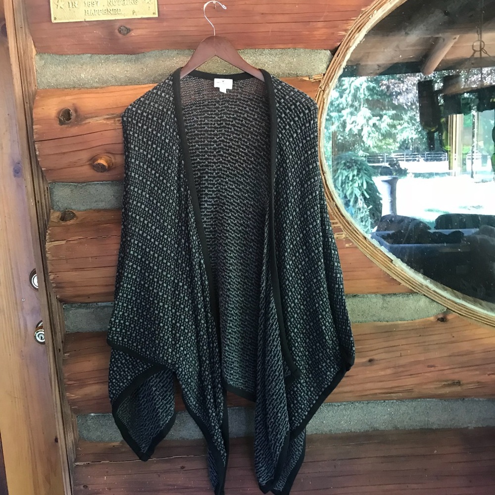 Sweater, shawl